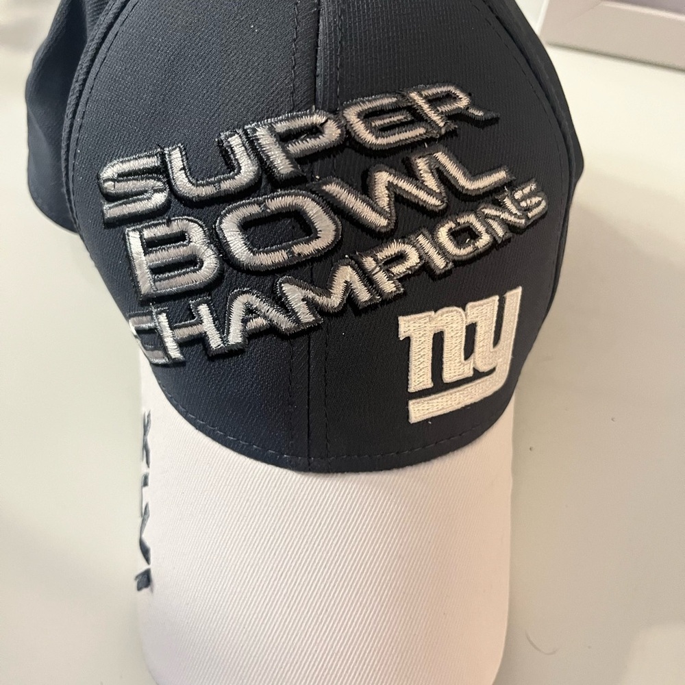 New York Giants Super Bowl Champions Gray and White Cap
